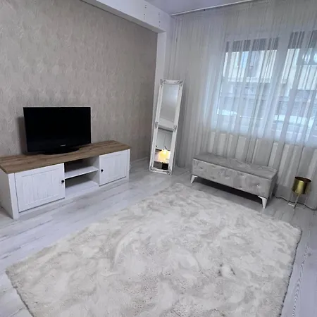 In Regim * Bükreş