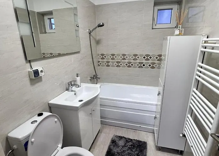 Апартаменти In Regim Бухарест